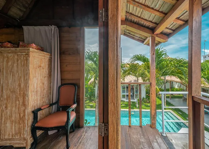 Palm Tree - Huge 4bd Center Villa *