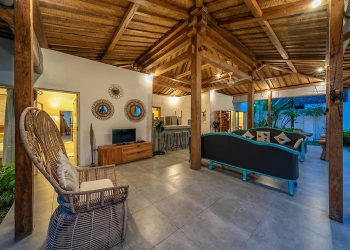 Palm Tree - Huge 4bd Center * Seminyak