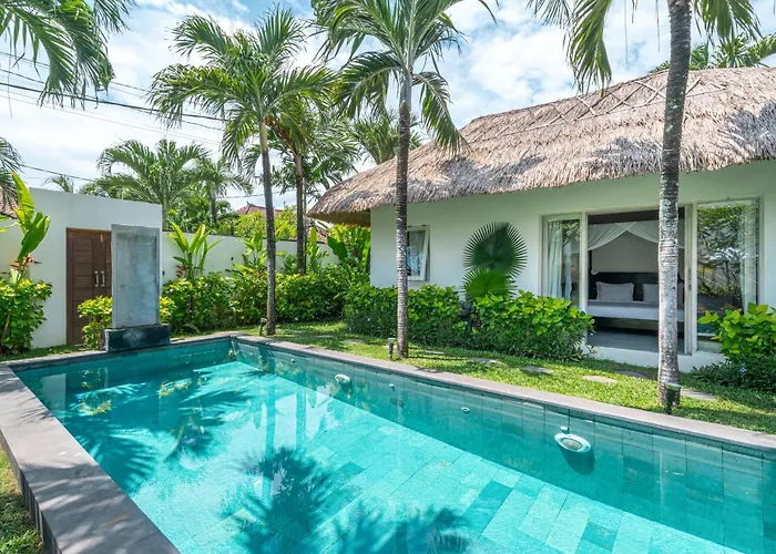 Palm Tree - Huge 4bd Center Villa Seminyak