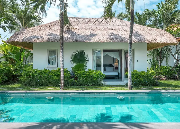 Palm Tree - Huge 4bd Center Seminyak
